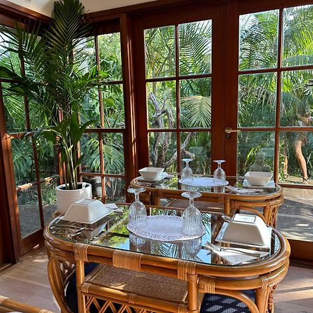 Palm Beach Bed & Breakfast Bagian luar foto