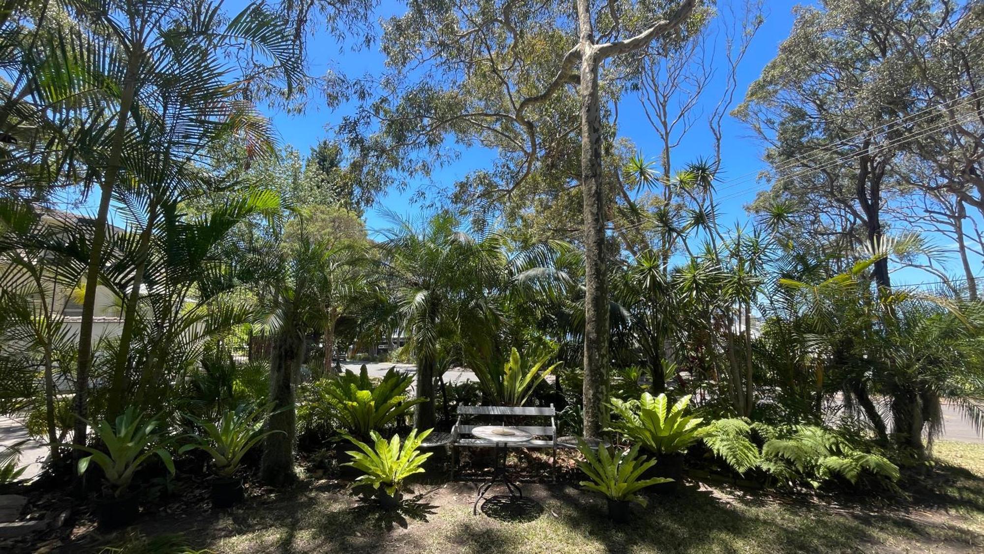 Palm Beach Bed & Breakfast Bagian luar foto