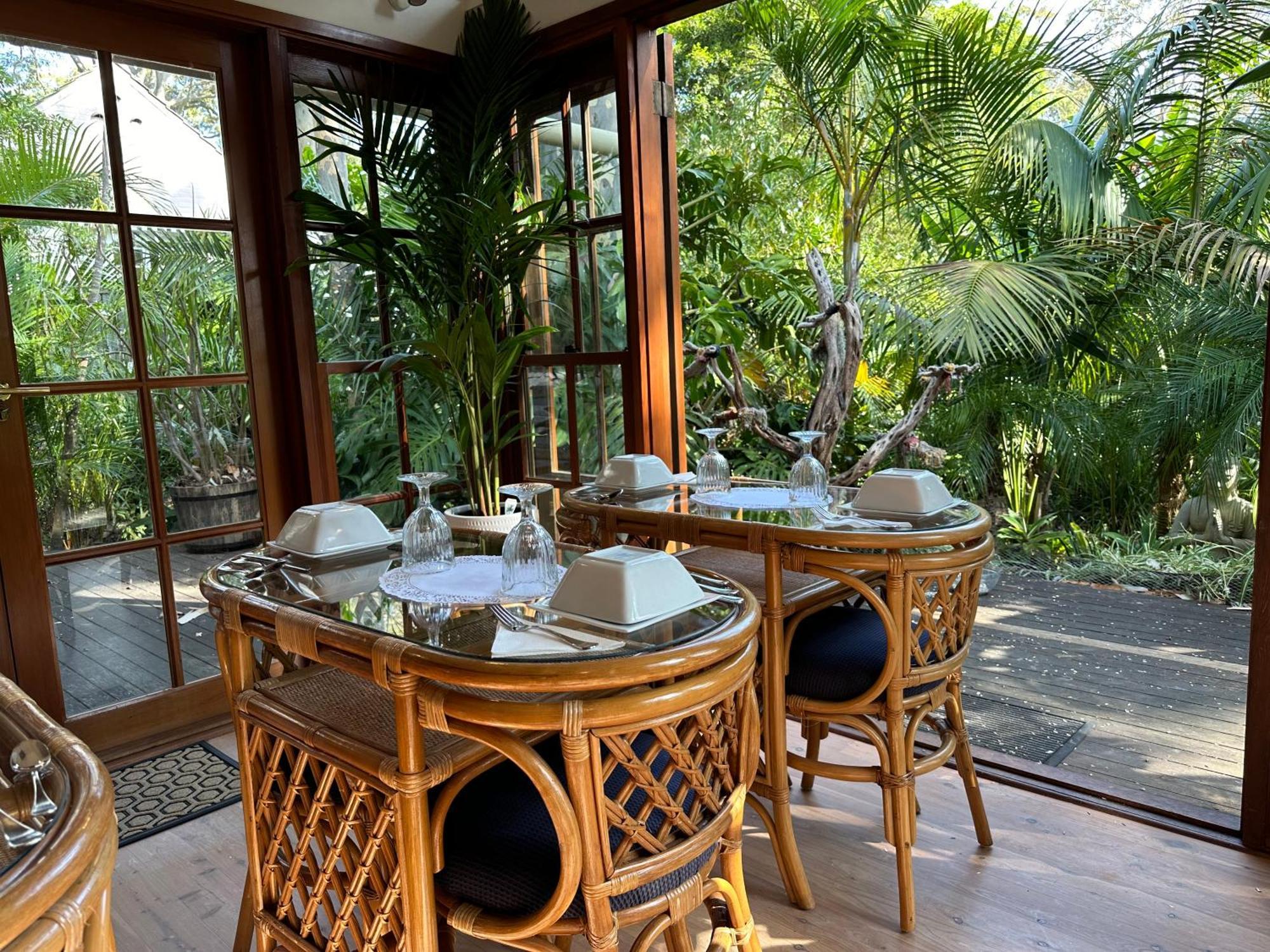 Palm Beach Bed & Breakfast Bagian luar foto
